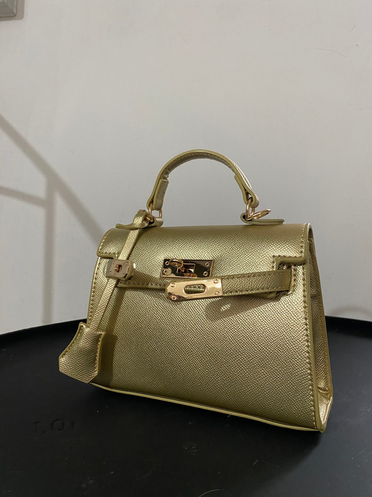Kelly mini size