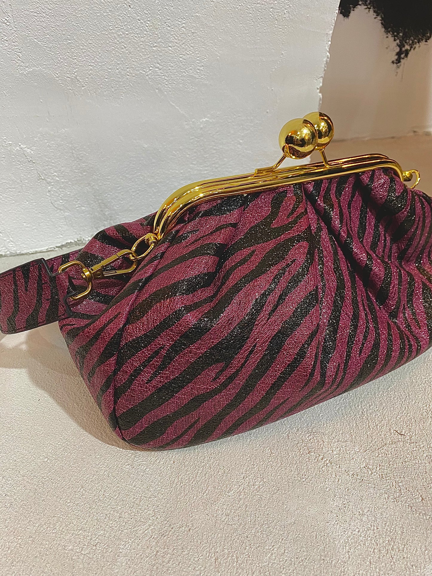 Clutch Zebra