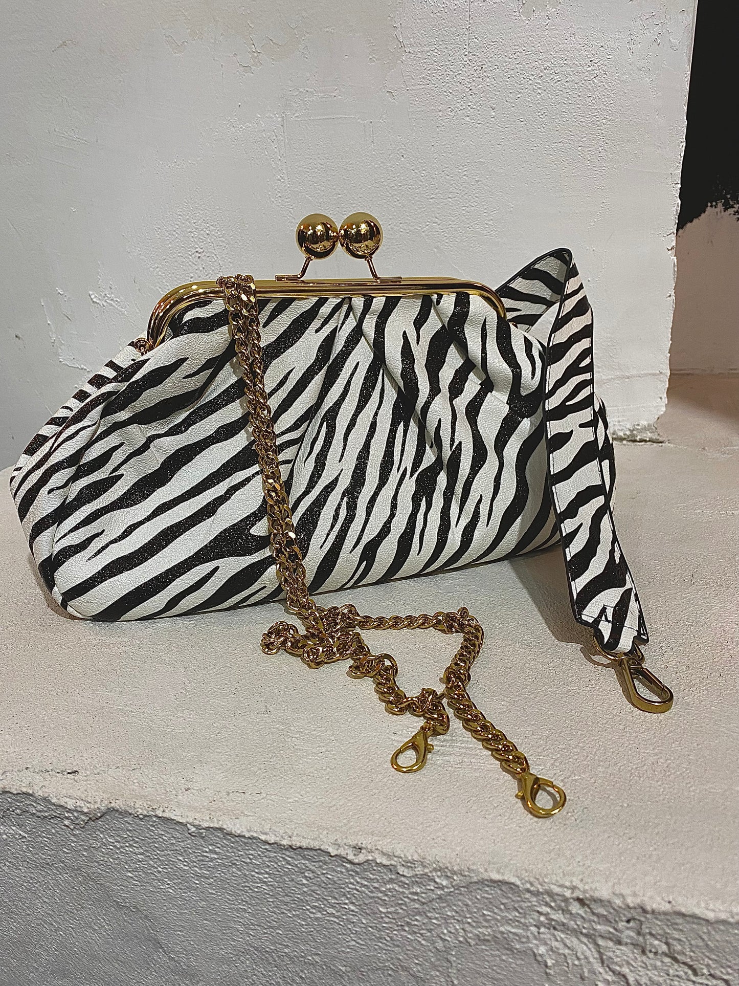 Clutch Zebra