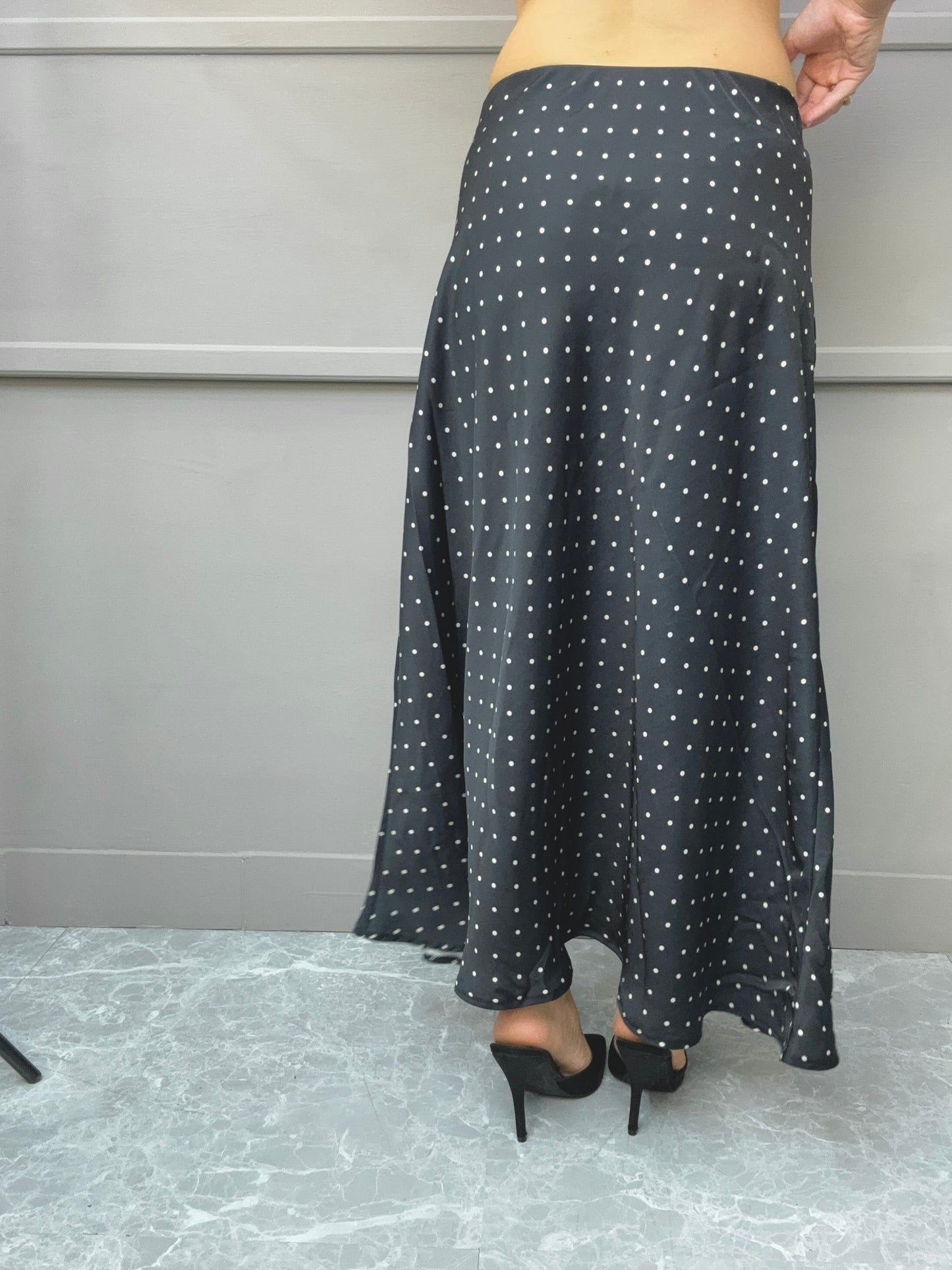 Skirt Pois