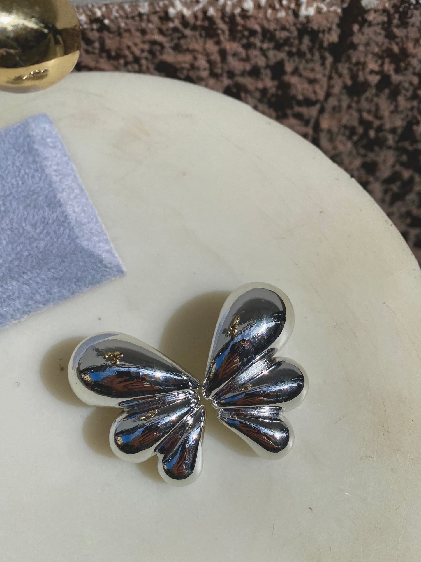 Orecchino Butterfly Bomb