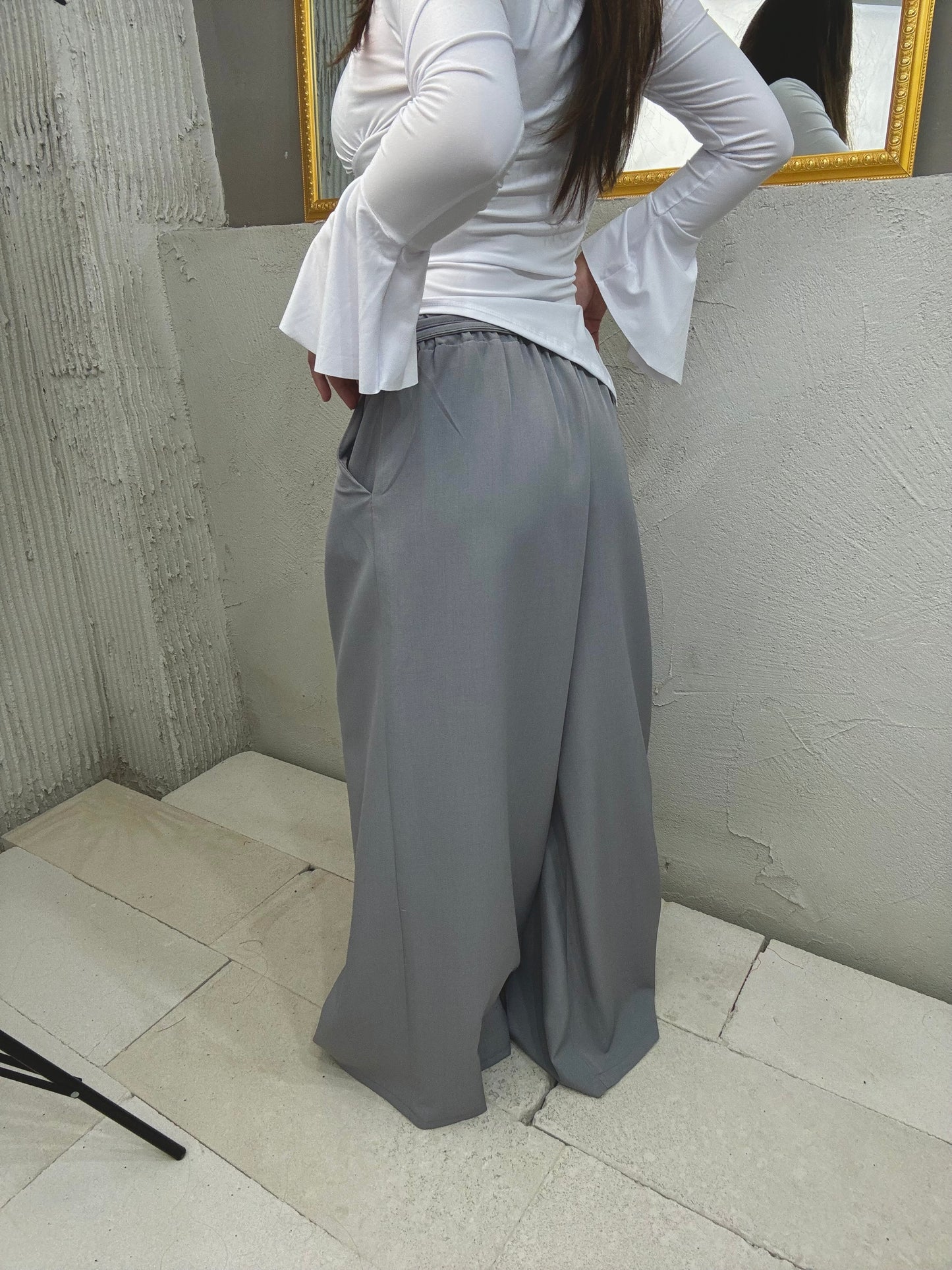 NEW COLLECTION Pantalone Paris