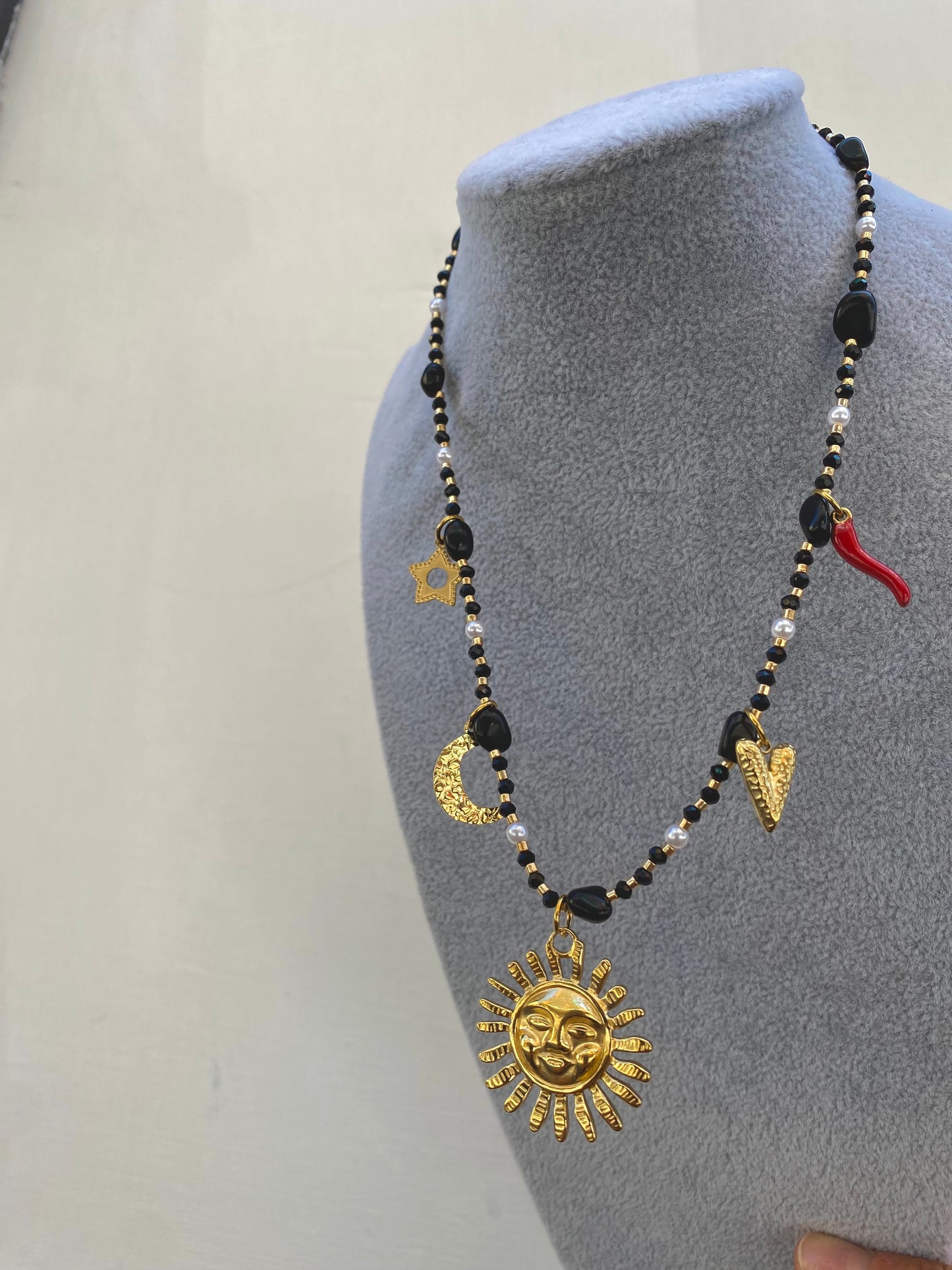 Collana Sun