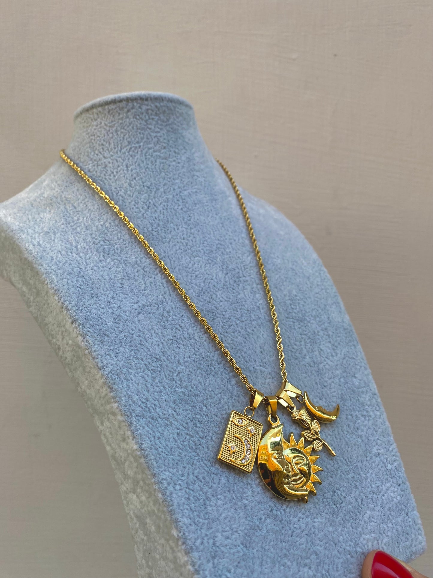 Collana Diana