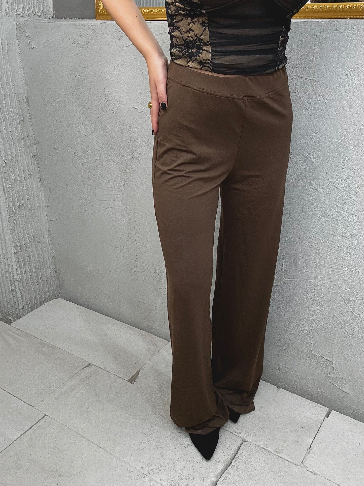 NEW COLLECTION Pantalone Basic