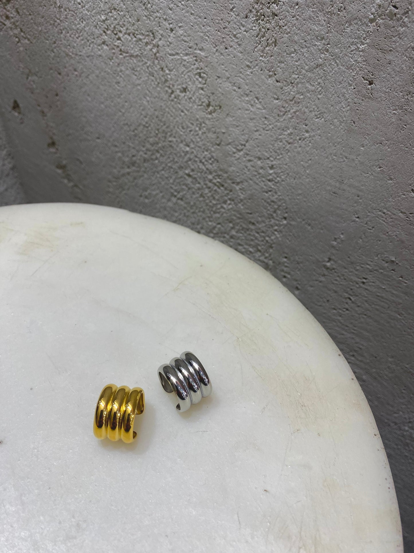 Earcuff Bolt