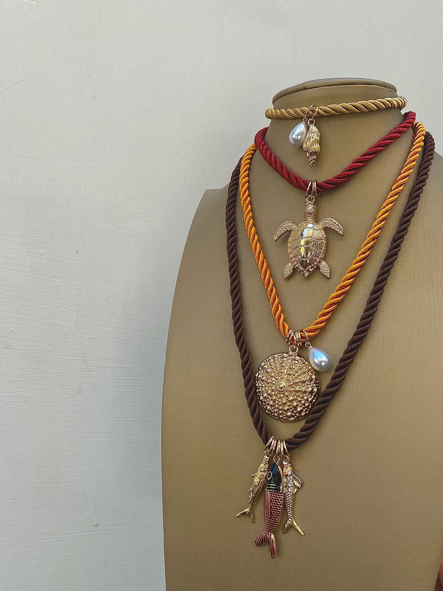 Collana Aureca
