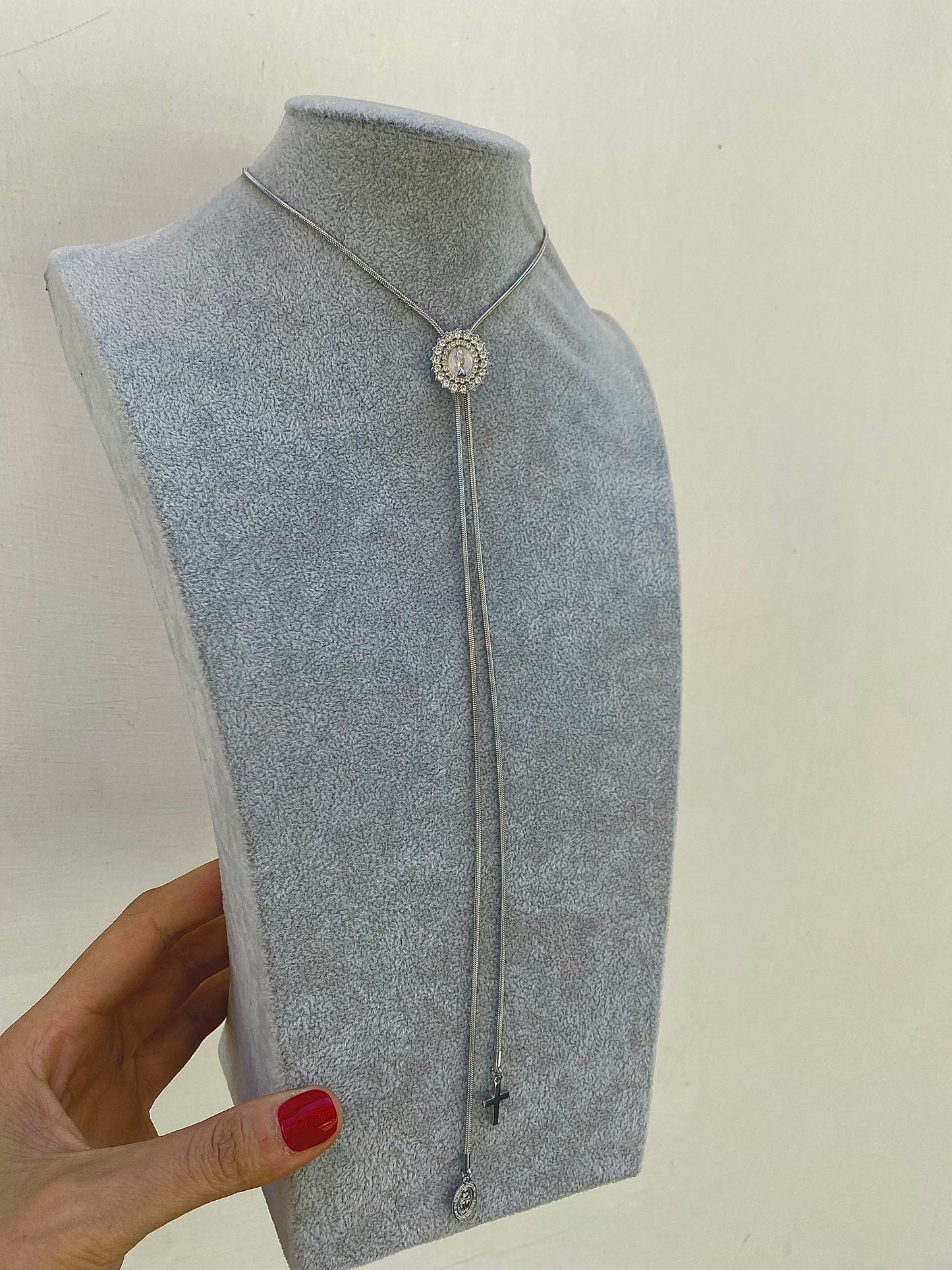 Choker Saliscendi