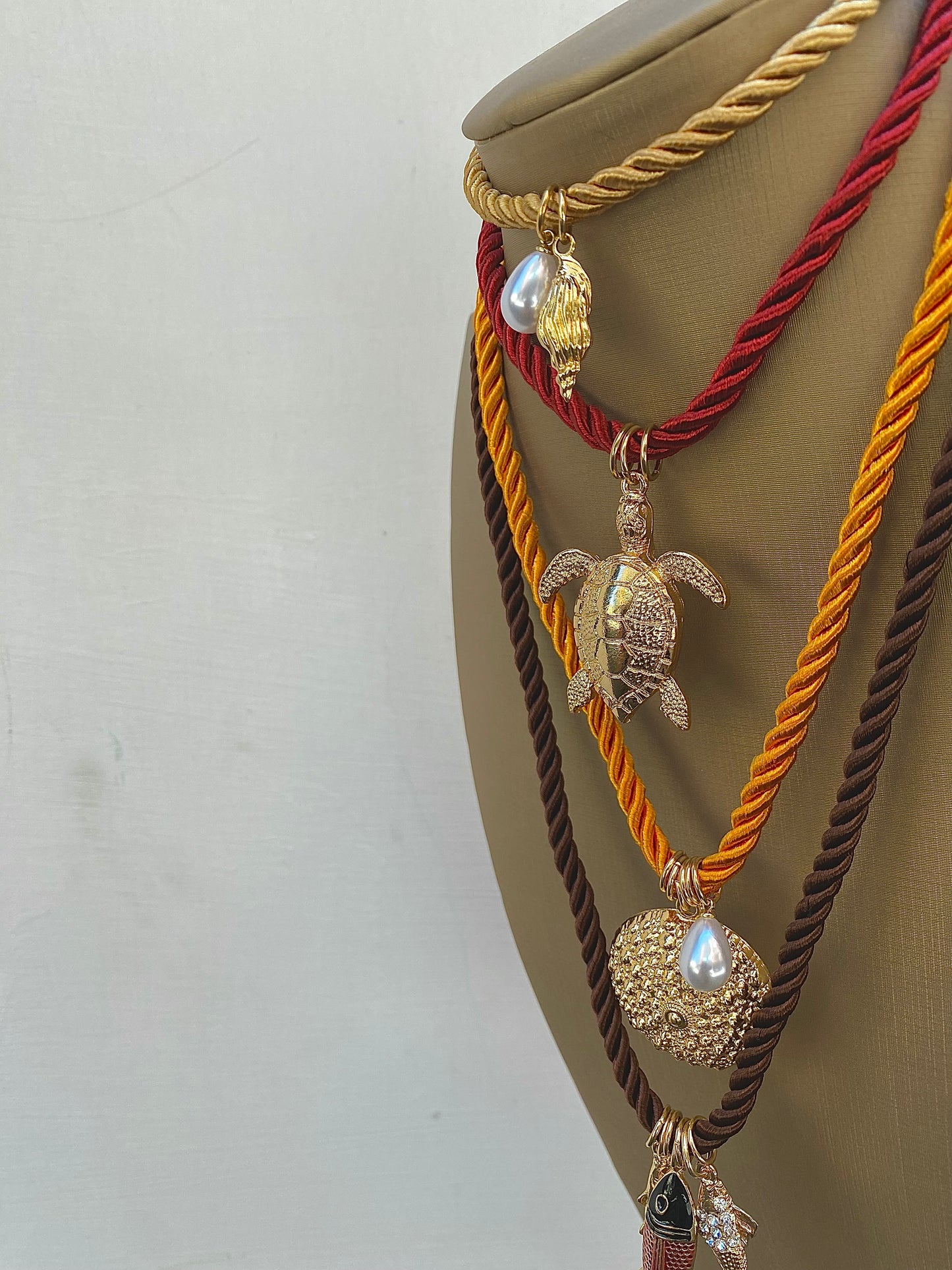 Collana Aureca