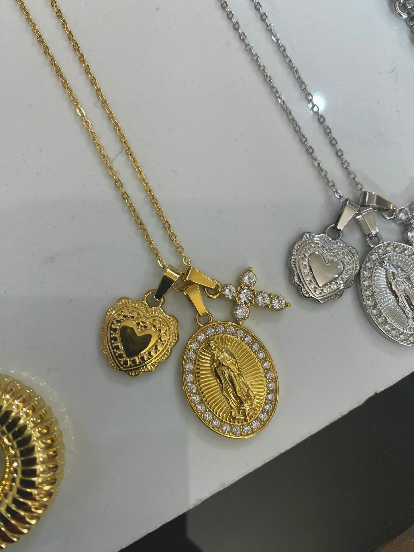 Collana Sacred