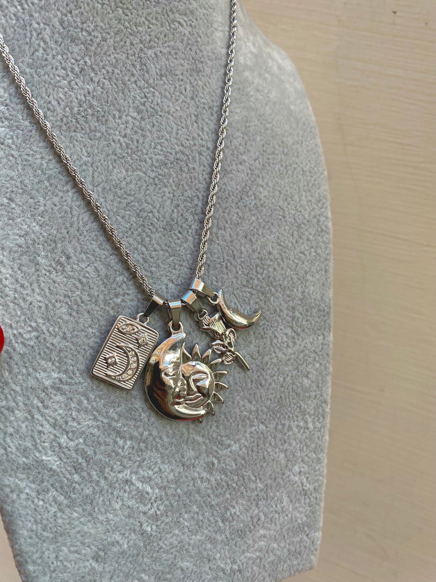 Collana Diana