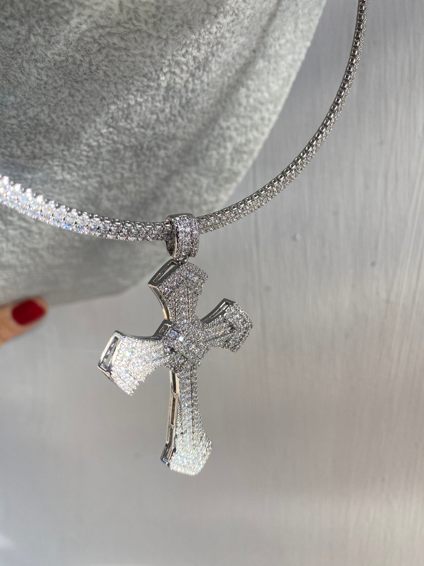 Collier Gothic Cross