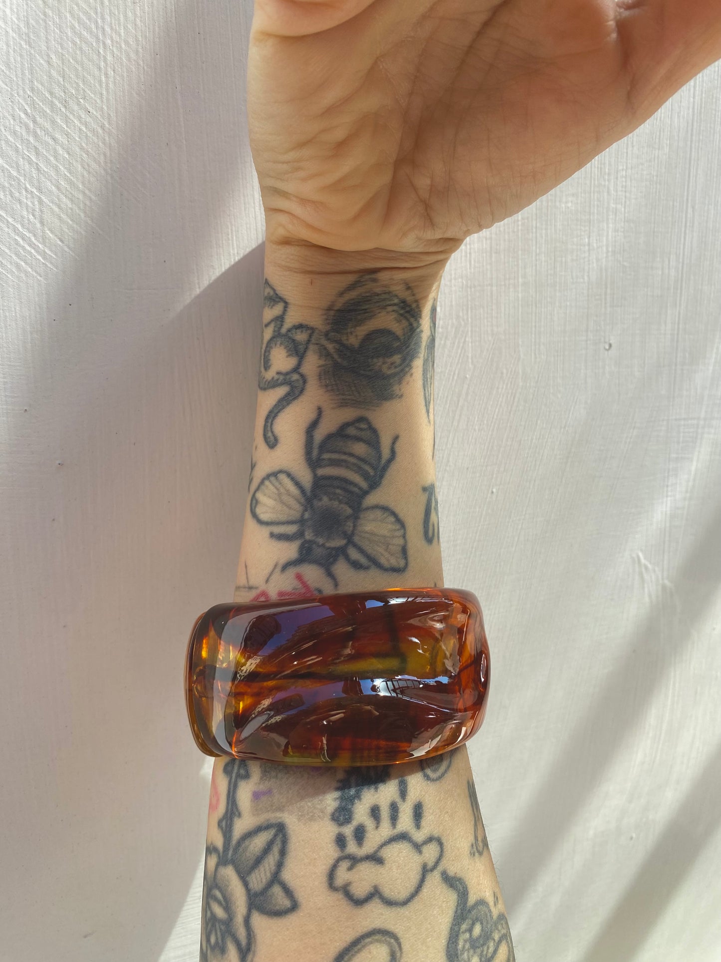 Bangles in resina