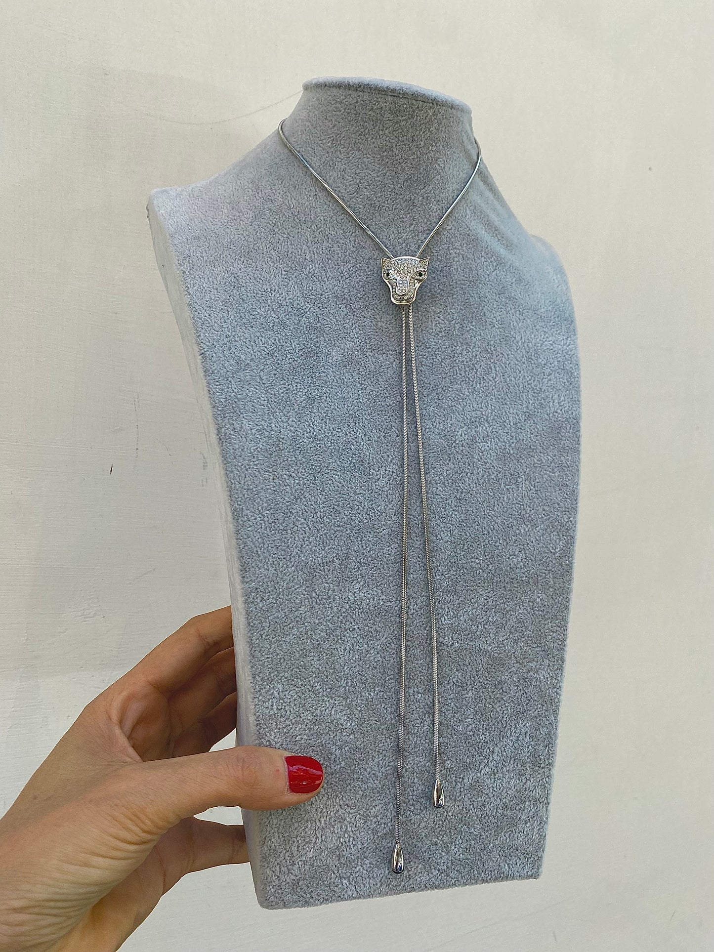 Choker Saliscendi