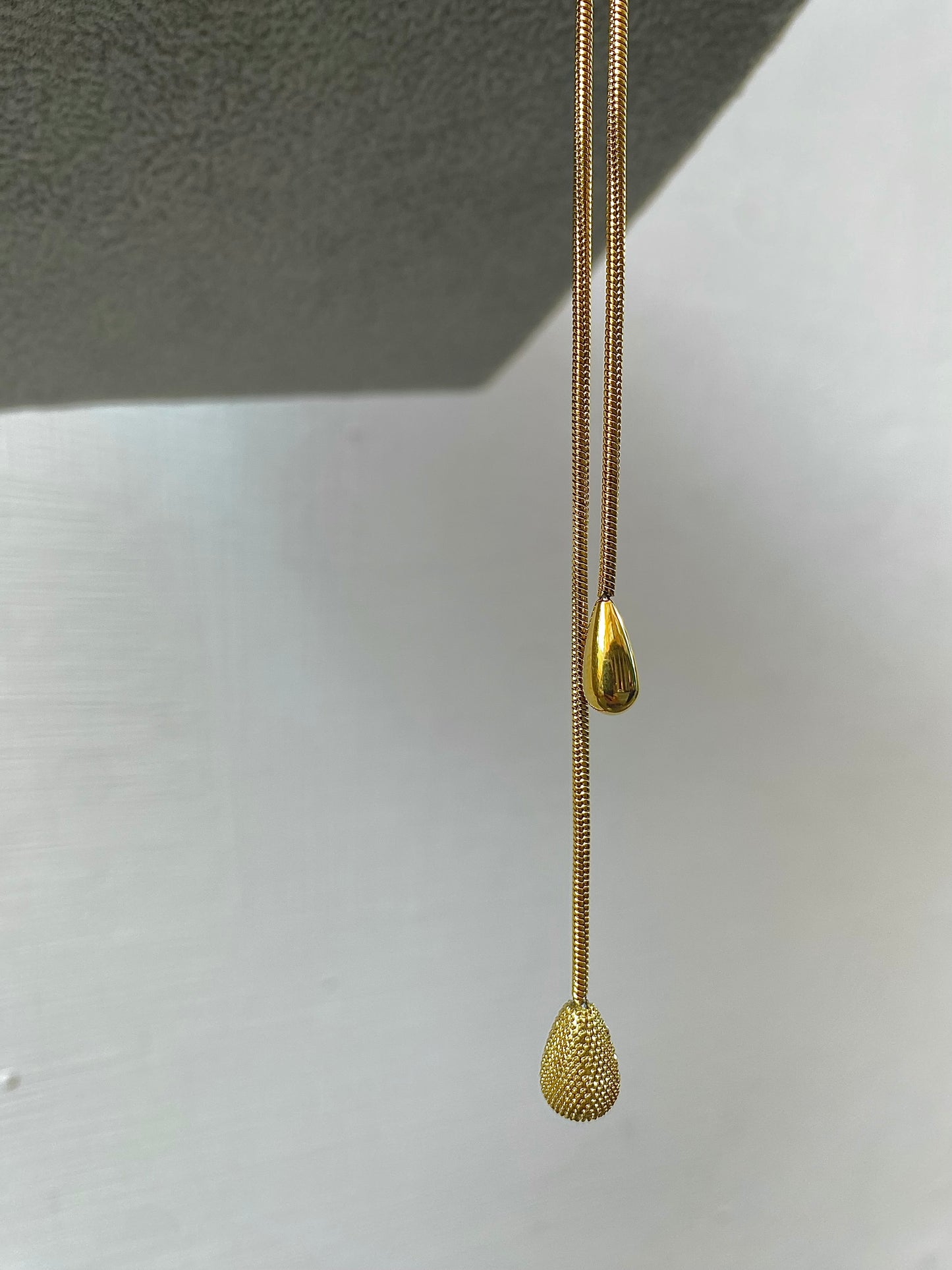 Choker Saliscendi