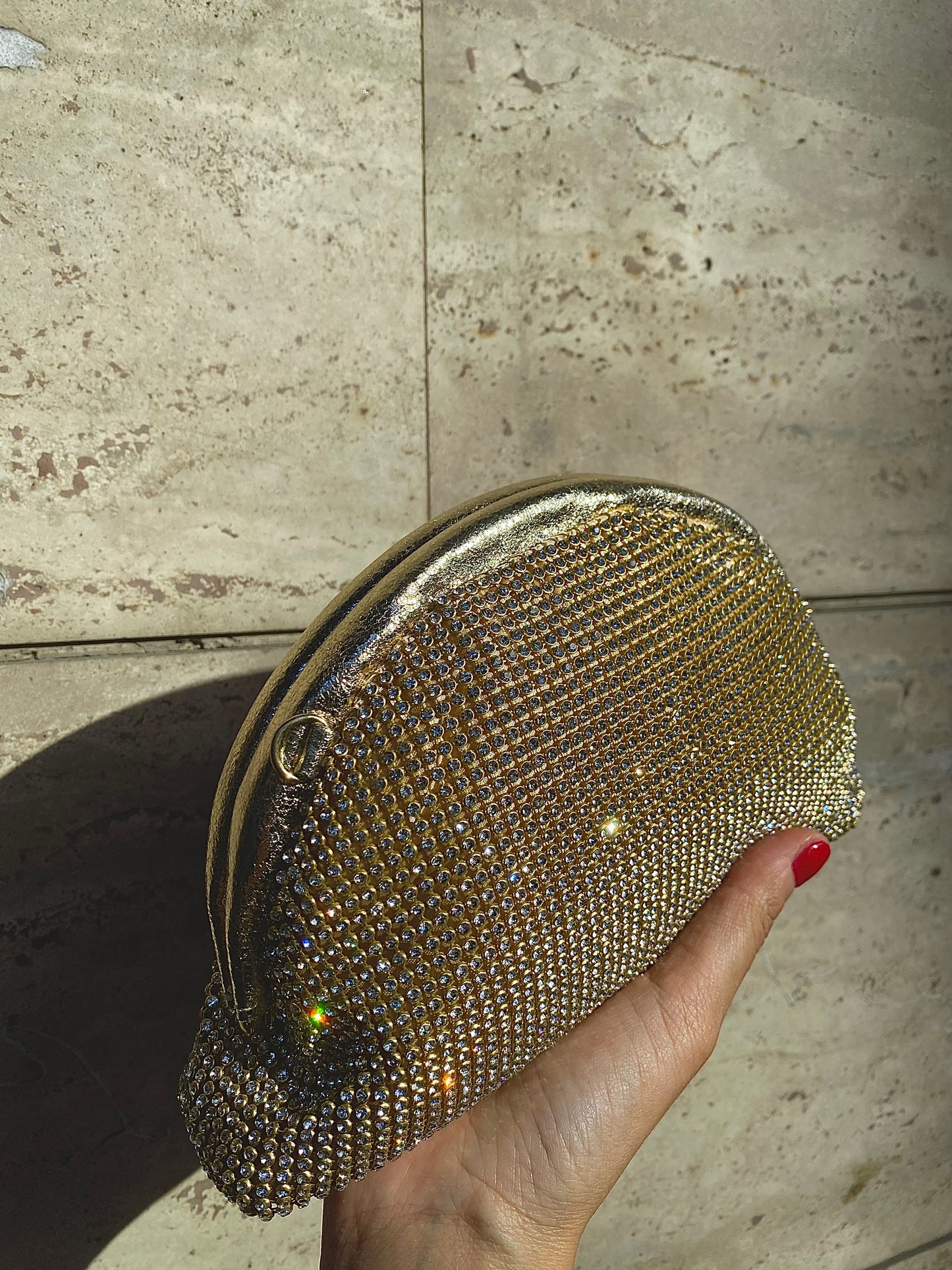 Clutch Mezzaluna