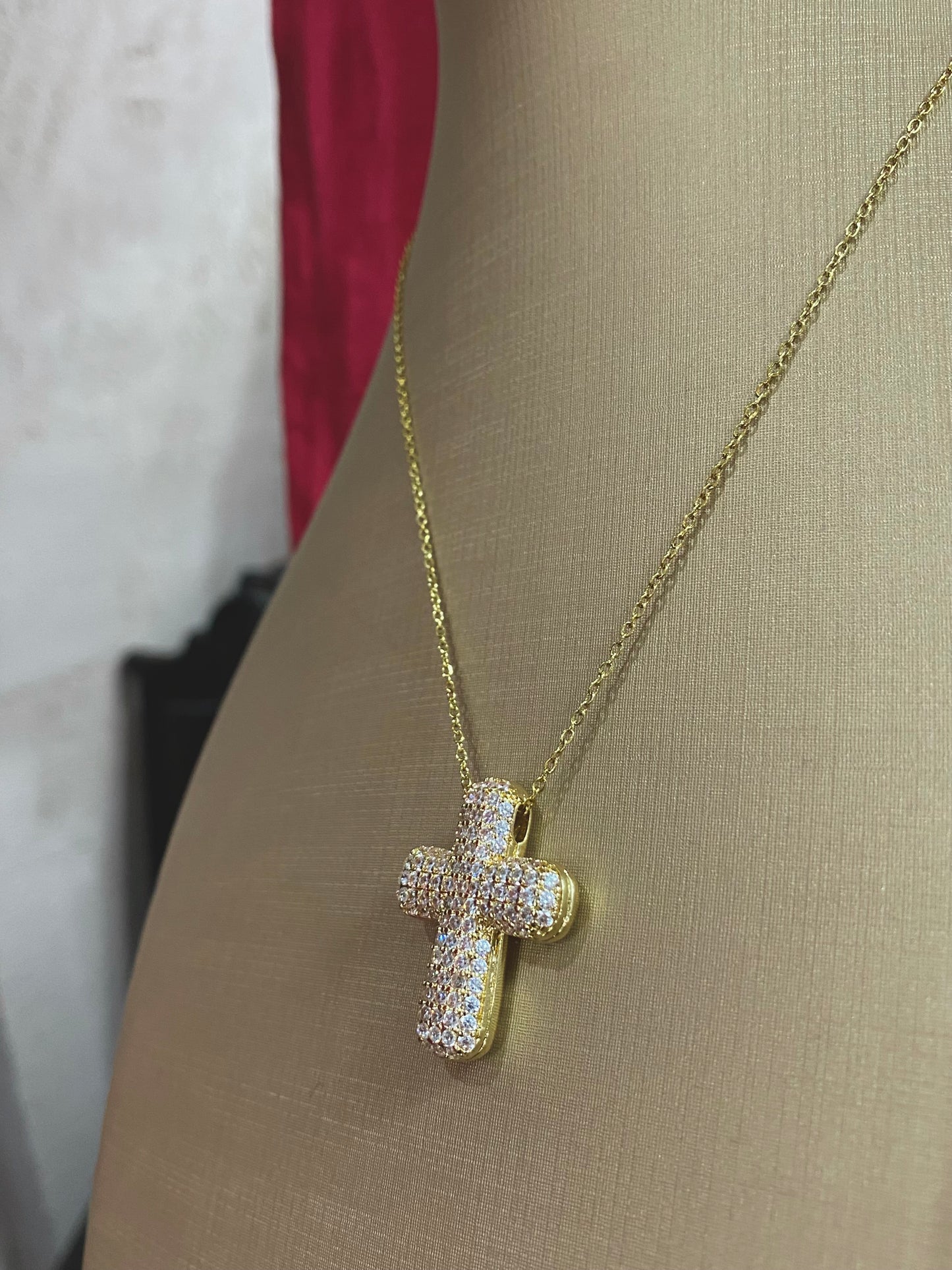 Collana Croce bomb