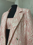 Carica l'immagine nel visualizzatore della galleria, set ZEBRA -top+blazer-
