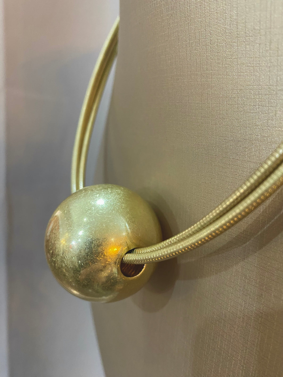 Collier One