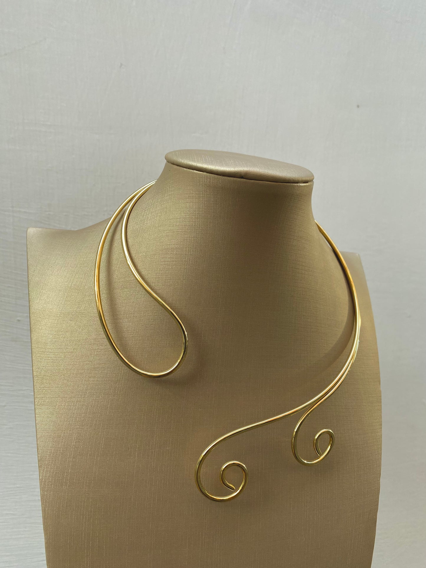 Choker Bice
