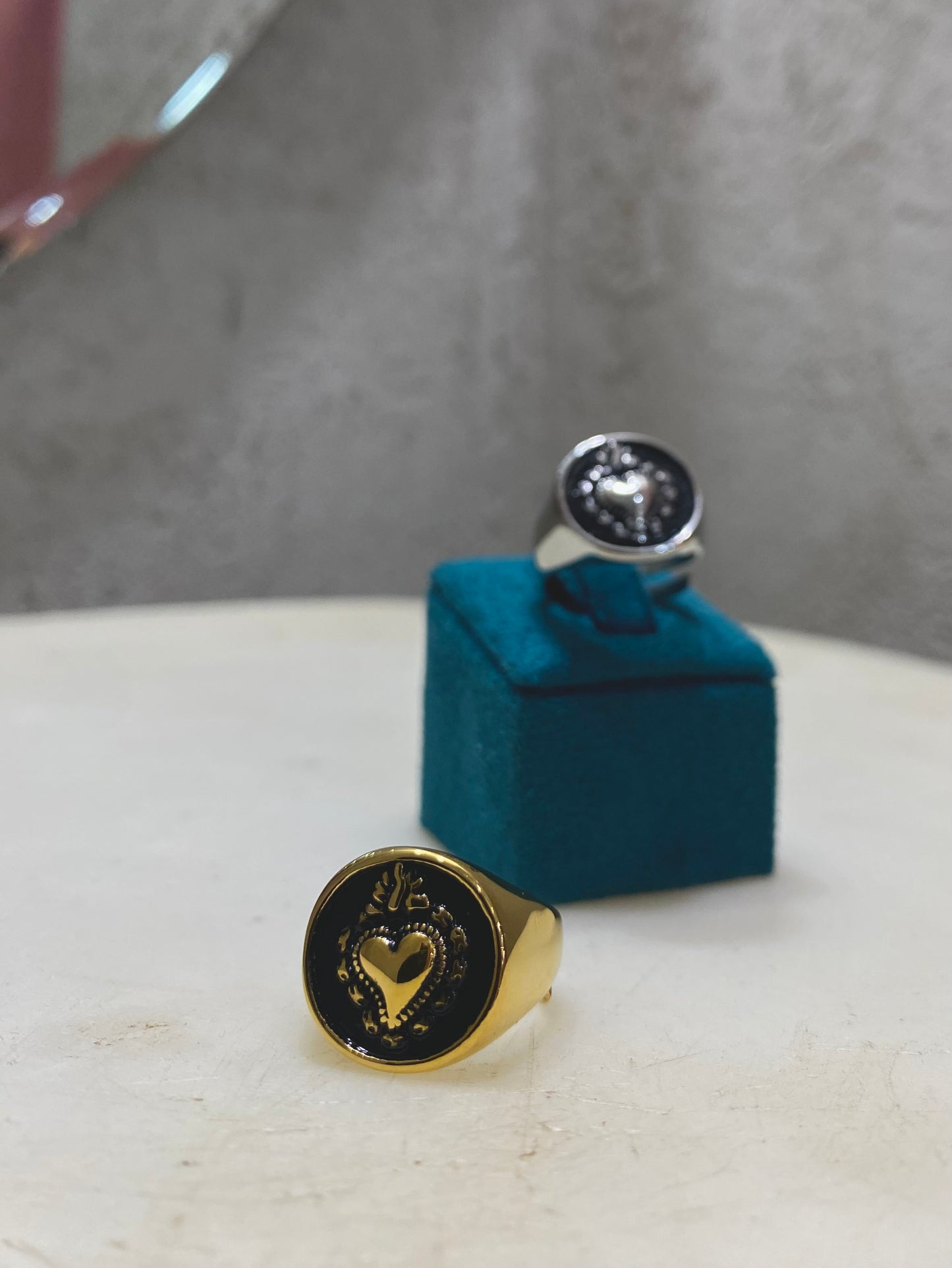 Anello Sacrè