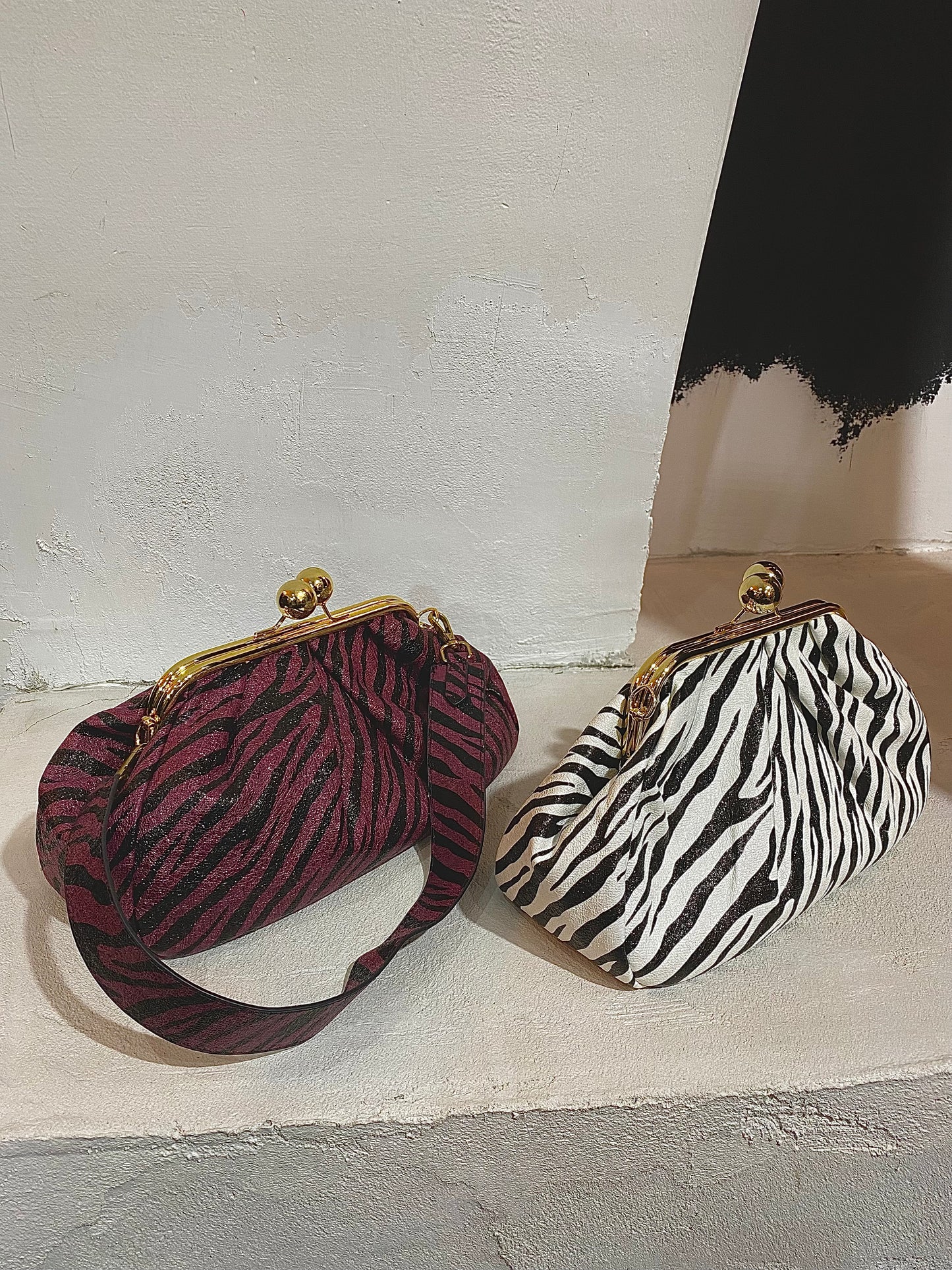 Clutch Zebra