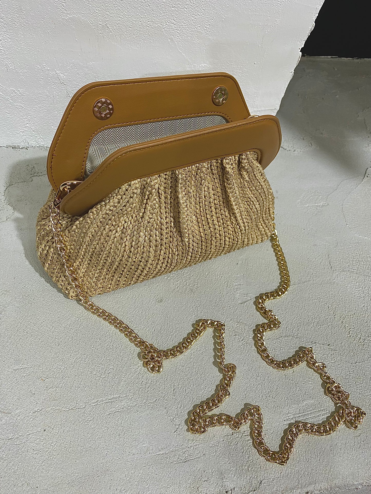 Hexa Clutch