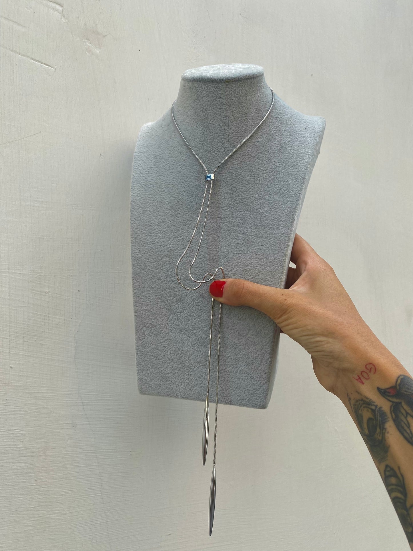 Choker Saliscendi