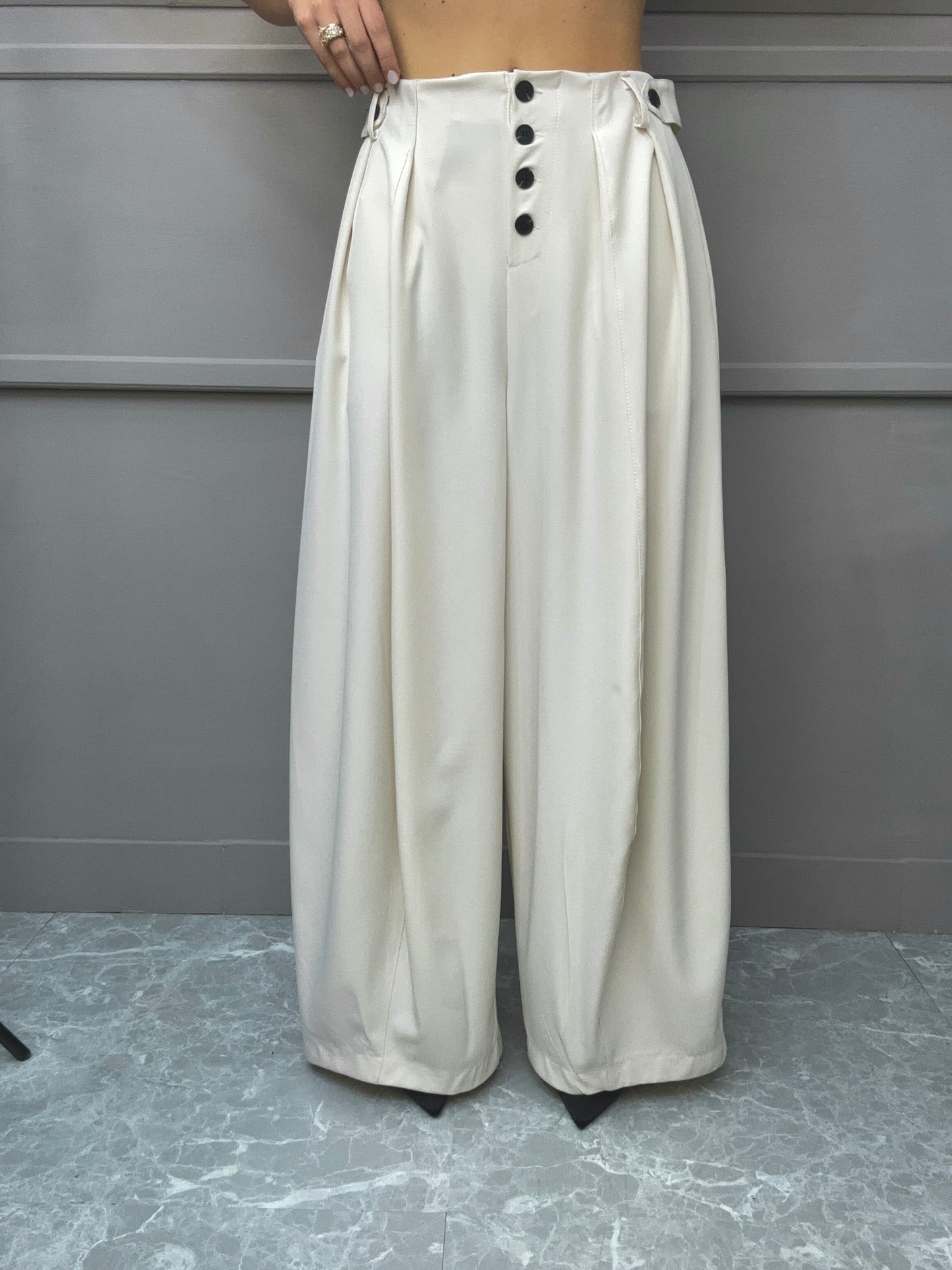 Pantalone Office
