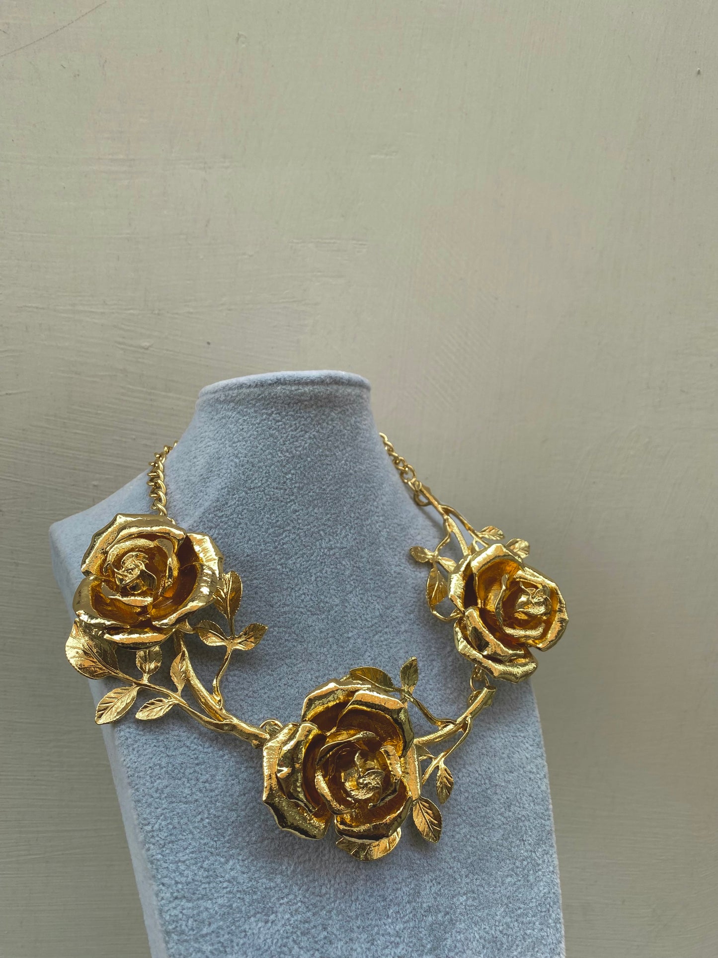 Girocollo Rose