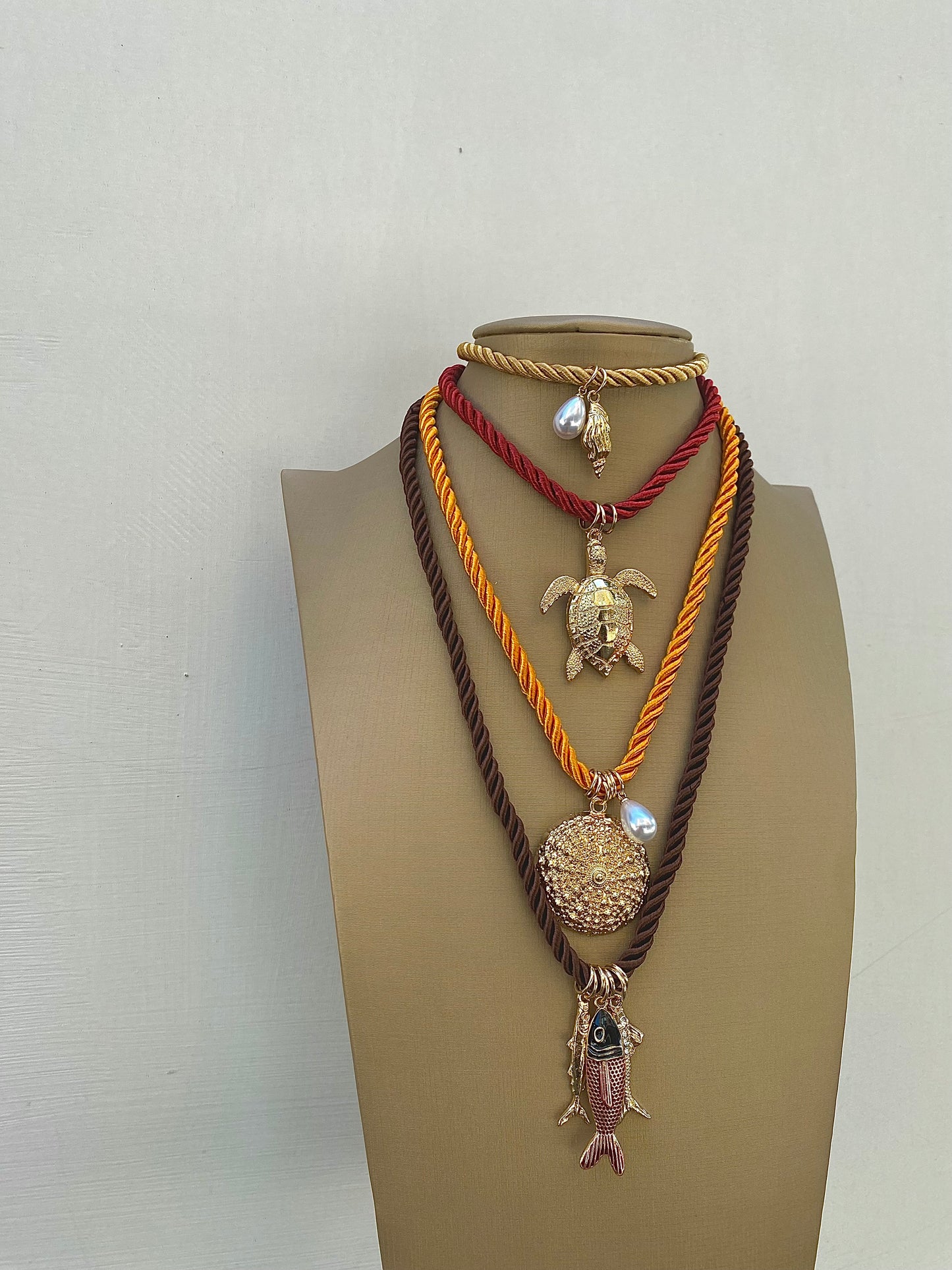 Collana Aureca