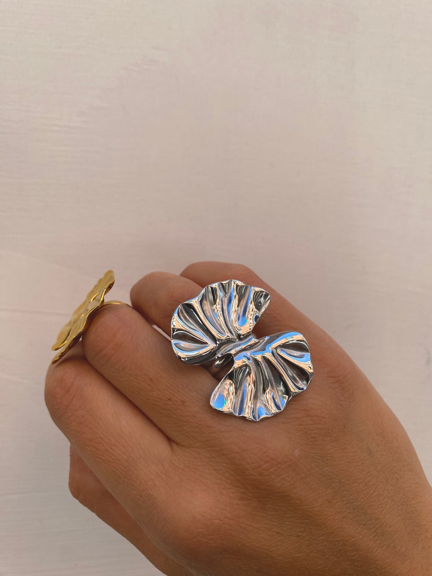 Anello Nastrine