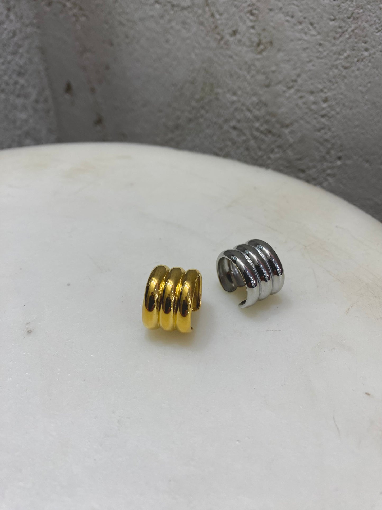 Earcuff Bolt