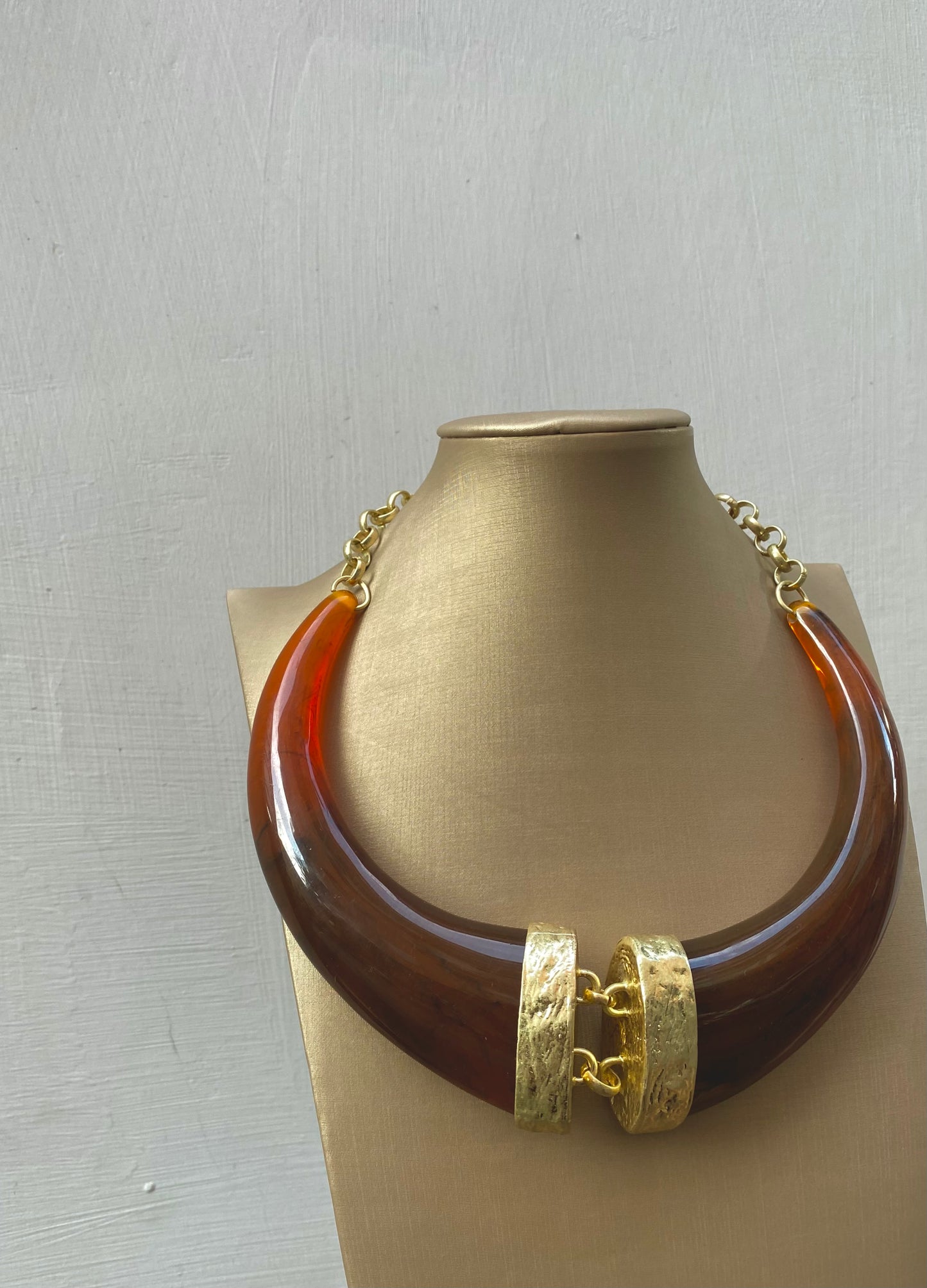 Collier Corni