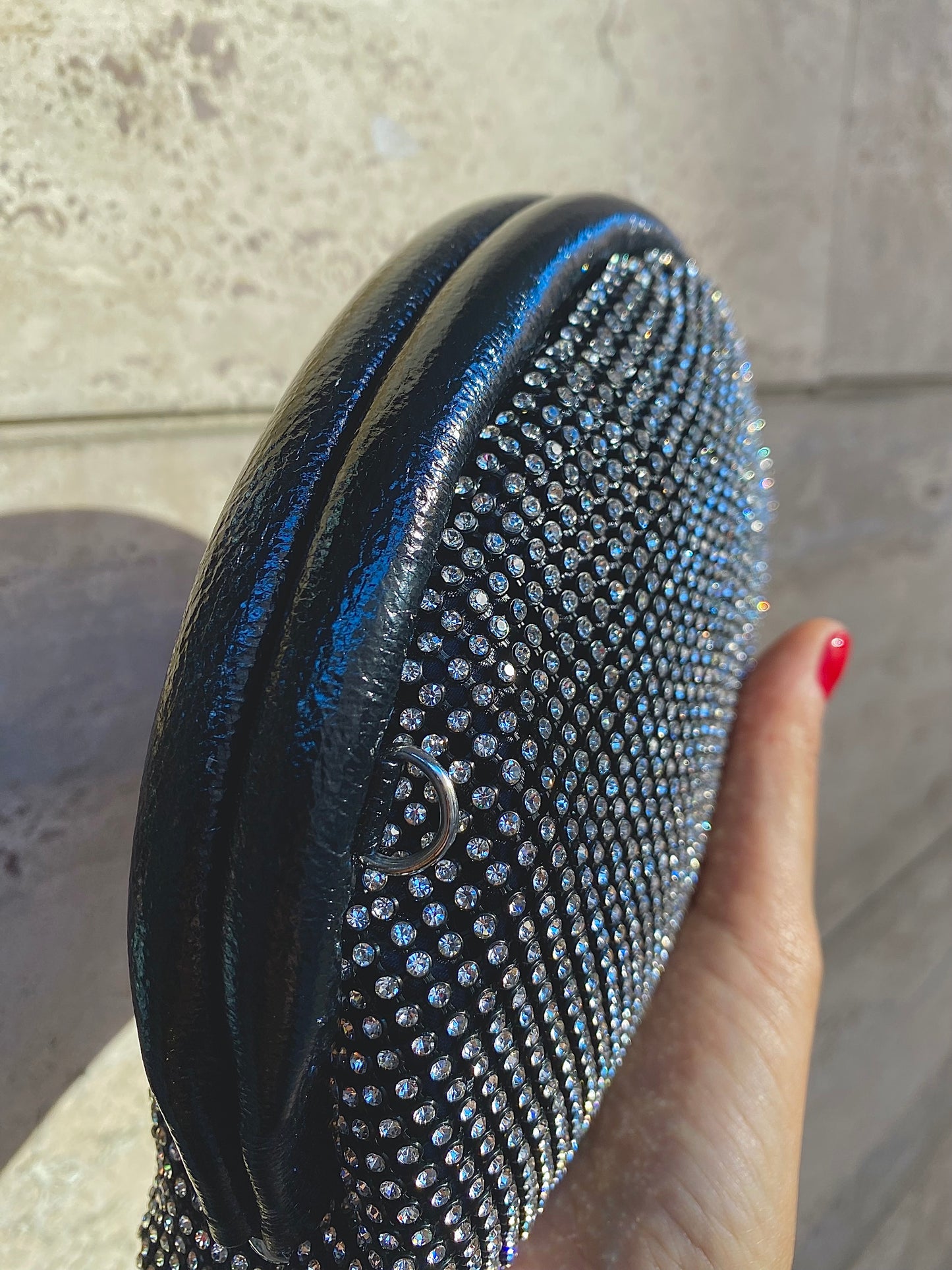 Clutch Mezzaluna