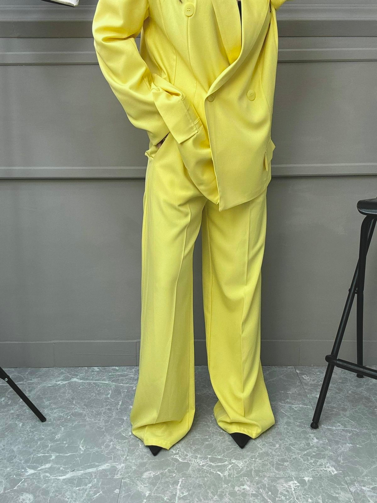 Tailleur Yellow