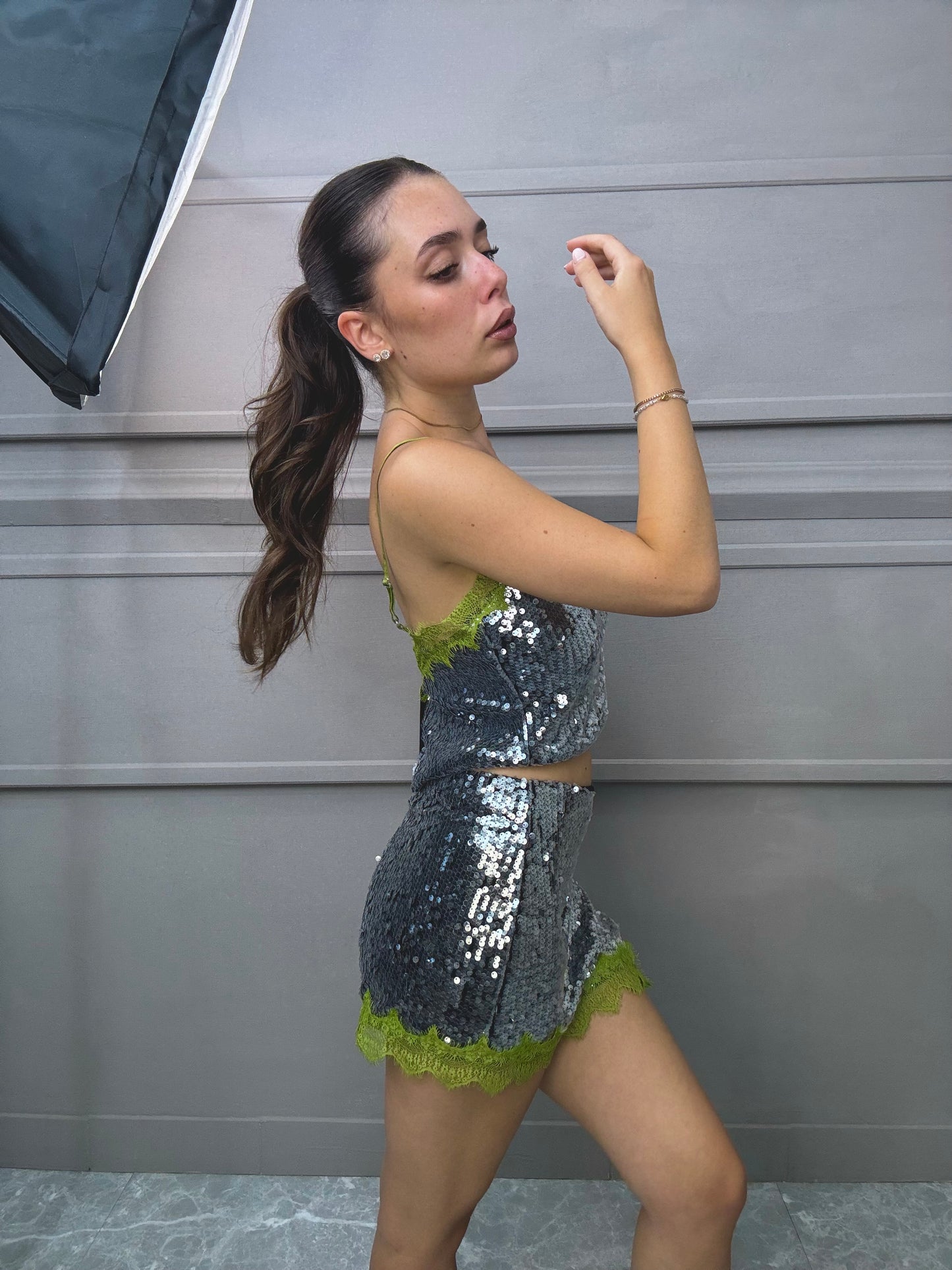 Set Aura
