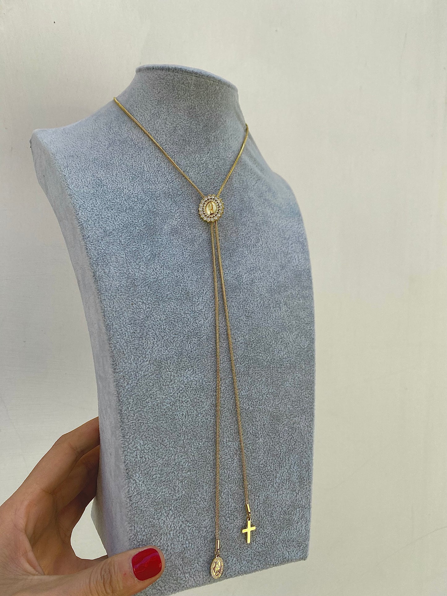 Choker Saliscendi
