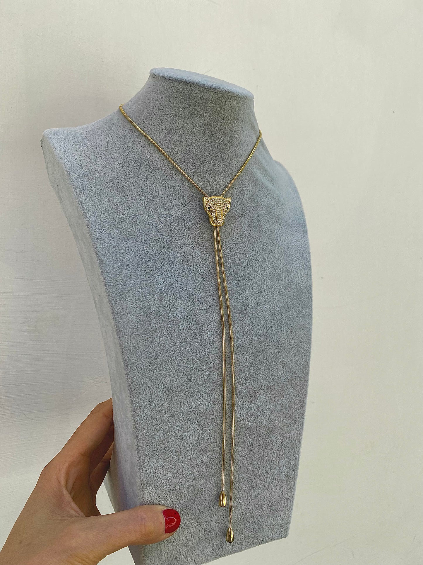 Choker Saliscendi