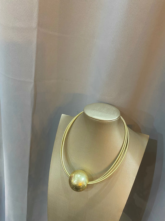 Collier One