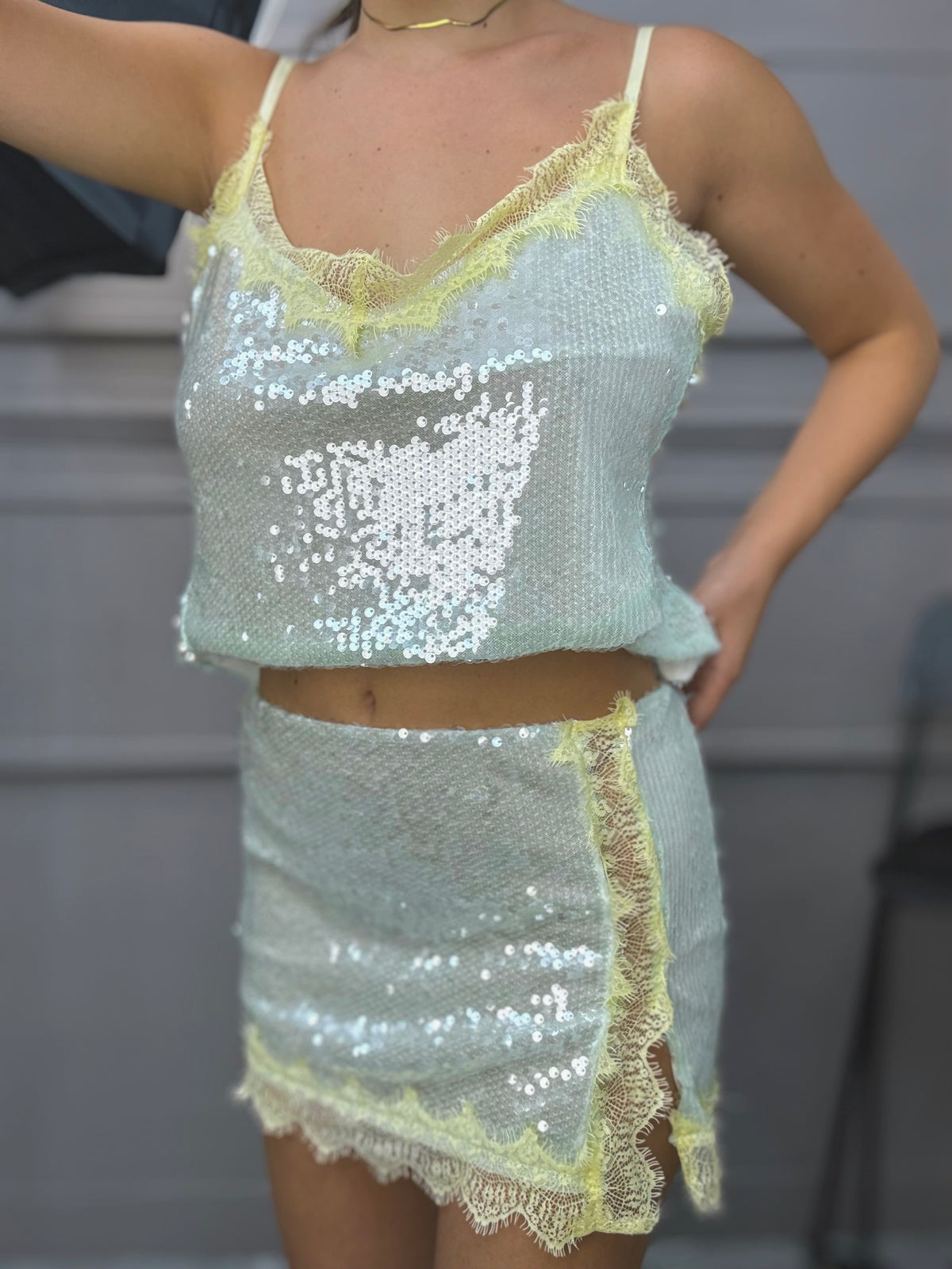 Set Aura