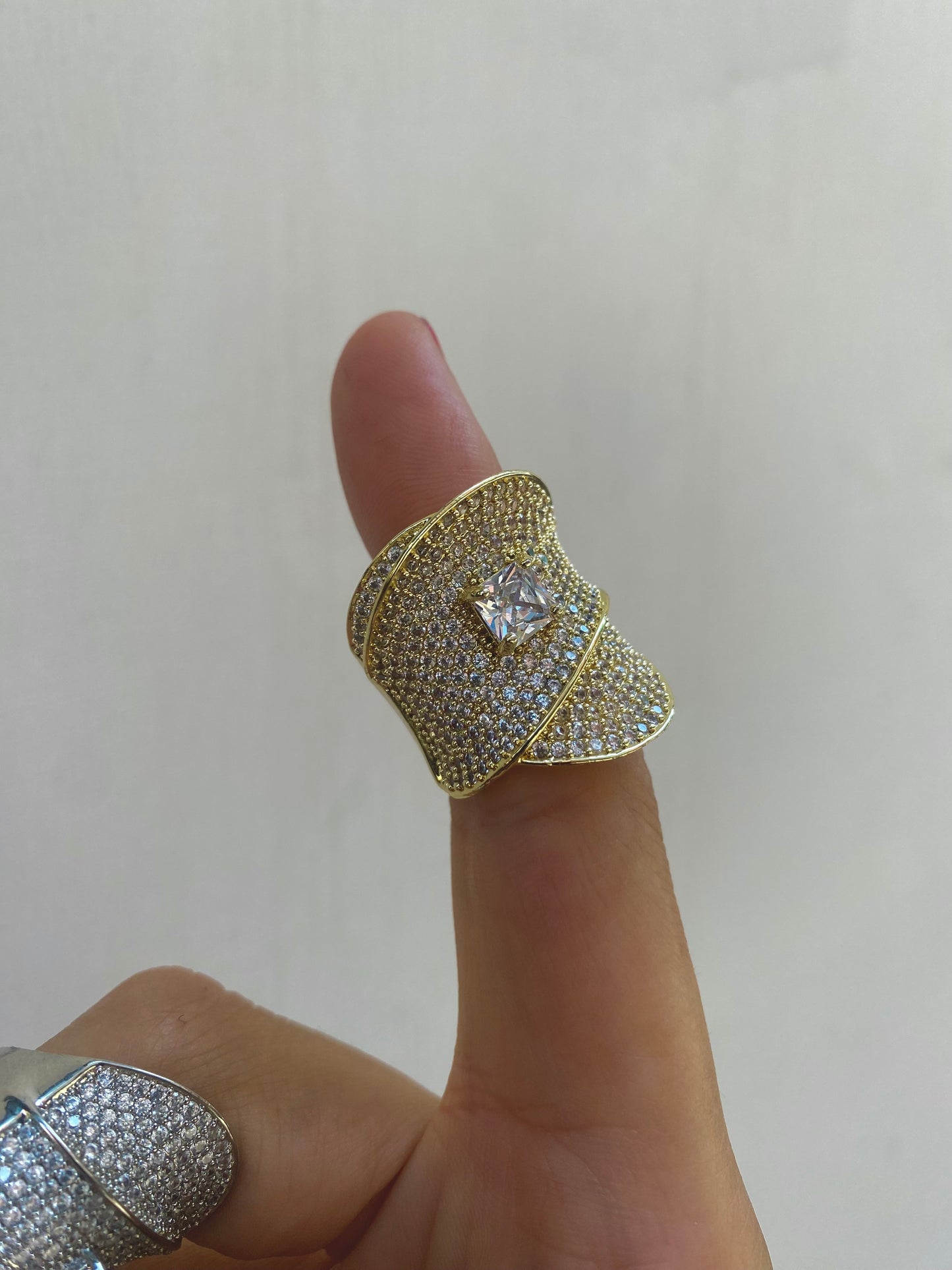 Anello Lux