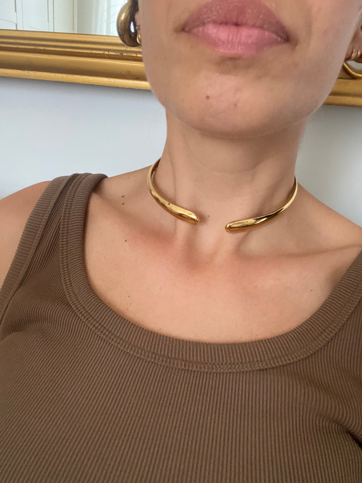 Choker Hug