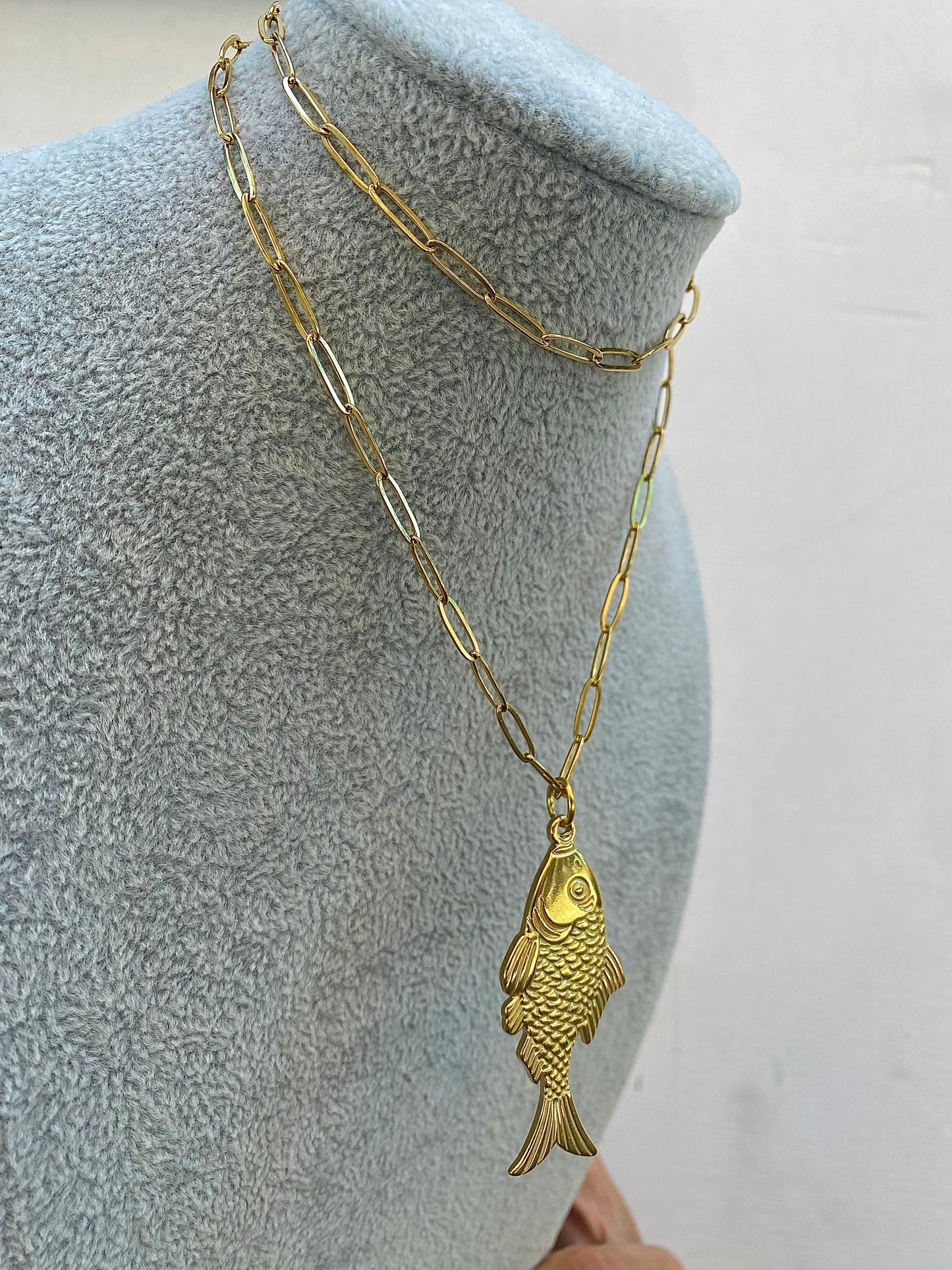 Collana Fish