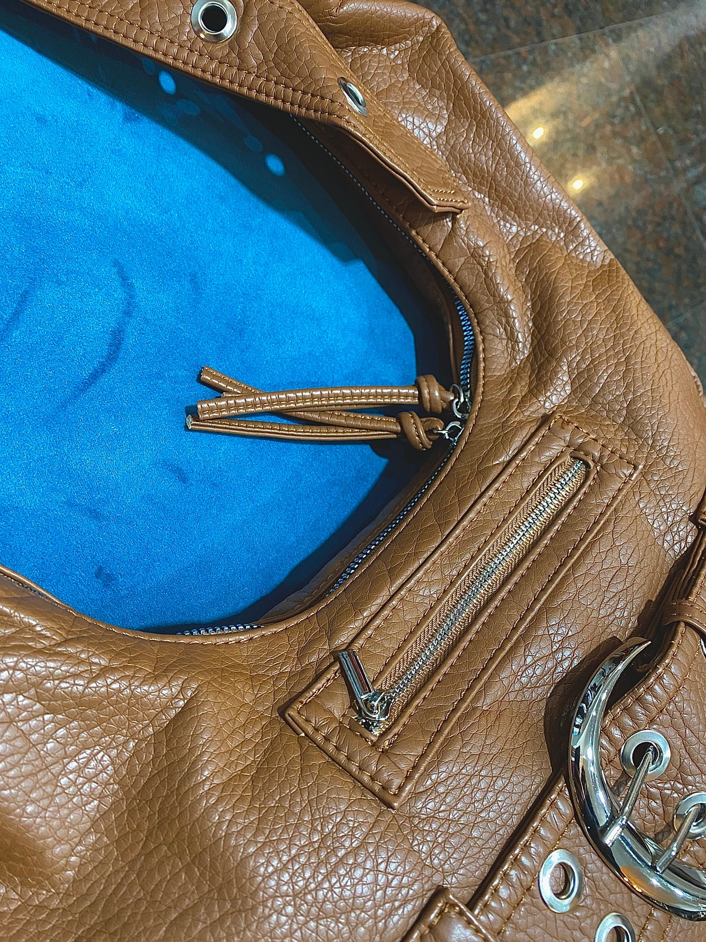 Borsa Annie