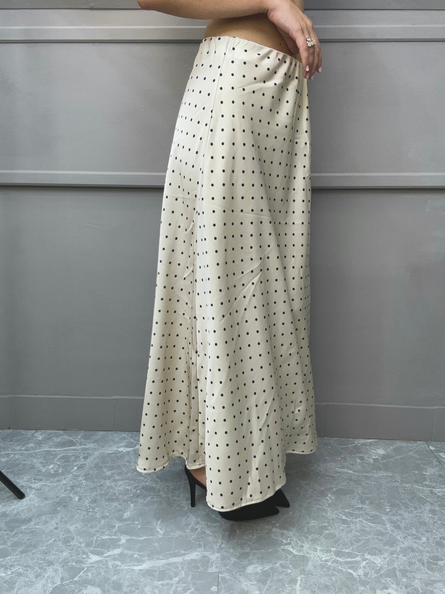 Skirt Pois