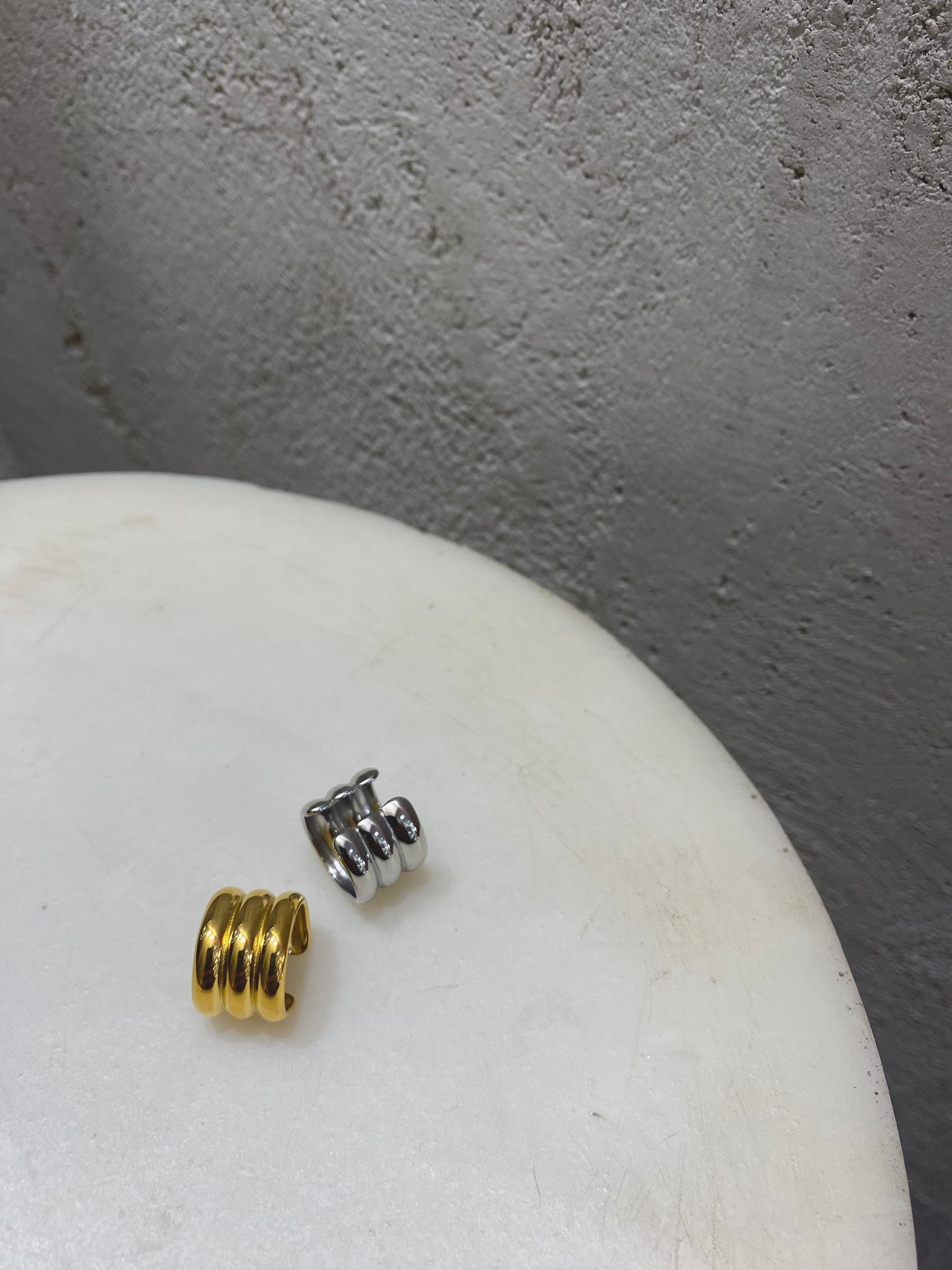 Earcuff Bolt