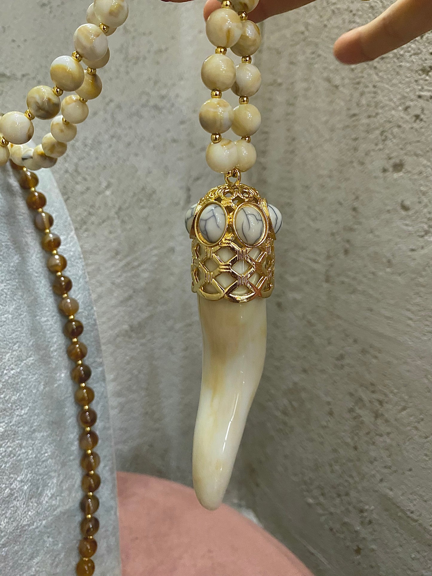 Collana Corno Resina