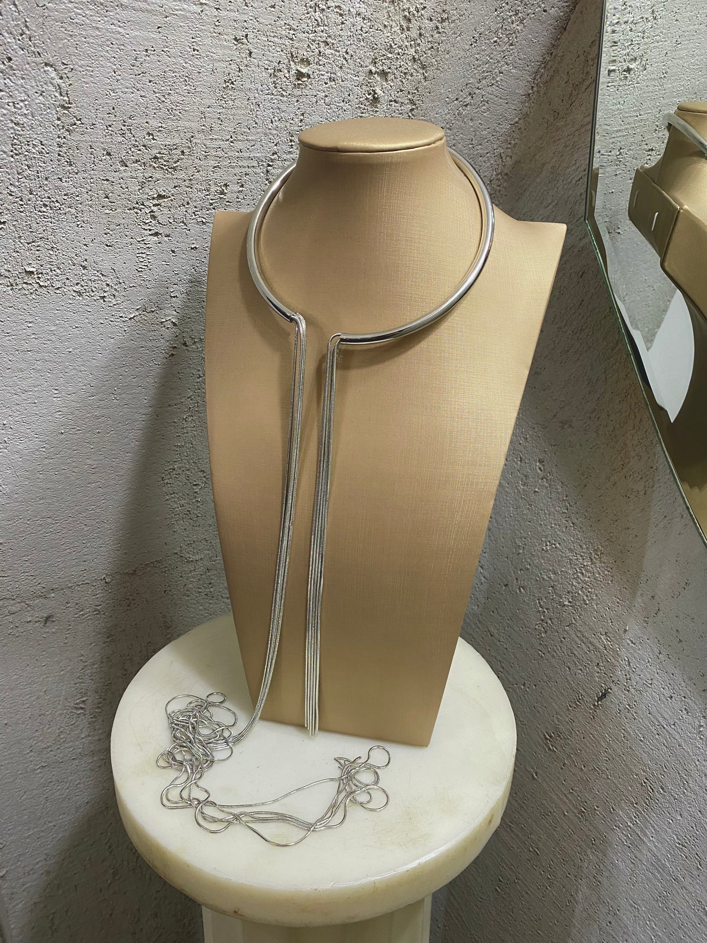 Collana Rigida